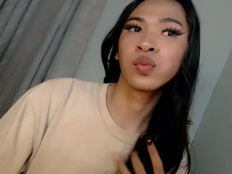 Annaloula online show from 12-14-25, 01:49