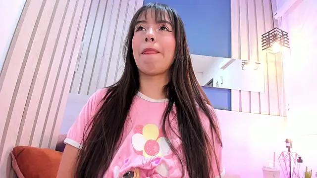 Snapshot of SofiCandy_ chatting on 10-07-25, 11:51 SofiCandy online show from 10-07-25, 11:51