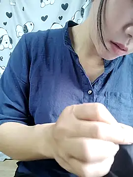 Snapshot of babychill09 chatting on 04-08-26, 12:43 babychill09 online show from 04-08-26, 12:43