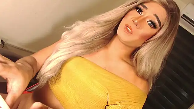 SissifyMeNow online show from 10-12-25, 11:26