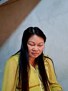 Snapshot of yoowwmr chatting on 10-27-25, 01:26 yoowwmr online show from 10-27-25, 01:26