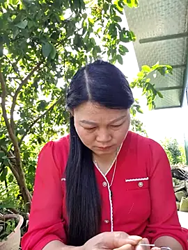 Snapshot of yoowwmr chatting on 10-30-25, 01:51 yoowwmr online show from 10-30-25, 01:51