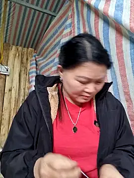 Snapshot of yoowwmr chatting on 11-02-25, 02:58 yoowwmr online show from 11-02-25, 02:58