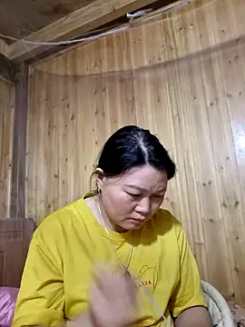 Snapshot of yoowwmr chatting on 11-05-25, 03:45 yoowwmr online show from 11-05-25, 03:45