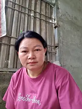 Snapshot of yoowwmr chatting on 11-06-25, 03:51 yoowwmr online show from 11-06-25, 03:51