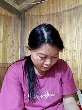 Snapshot of yoowwmr chatting on 11-06-25, 03:57 yoowwmr online show from 11-06-25, 03:57