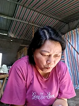 Snapshot of yoowwmr chatting on 11-07-25, 04:45 yoowwmr online show from 11-07-25, 04:45