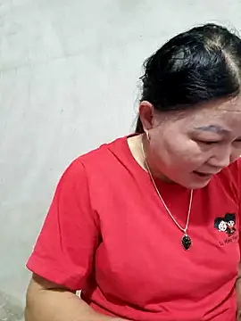 Snapshot of yoowwmr chatting on 11-22-25, 12:53 yoowwmr online show from 11-22-25, 12:53