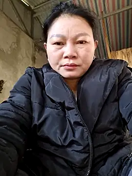 Snapshot of yoowwmr chatting on 11-23-25, 01:05 yoowwmr online show from 11-23-25, 01:05