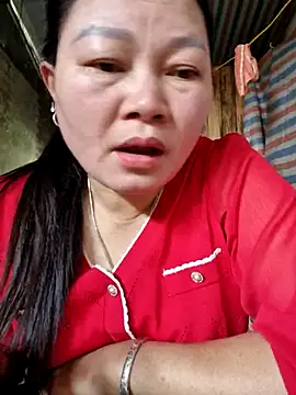 Snapshot of yoowwmr chatting on 12-02-25, 03:01 yoowwmr online show from 12-02-25, 03:01