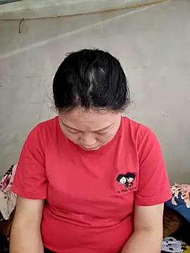 Snapshot of yoowwmr chatting on 12-03-25, 03:14 yoowwmr online show from 12-03-25, 03:14