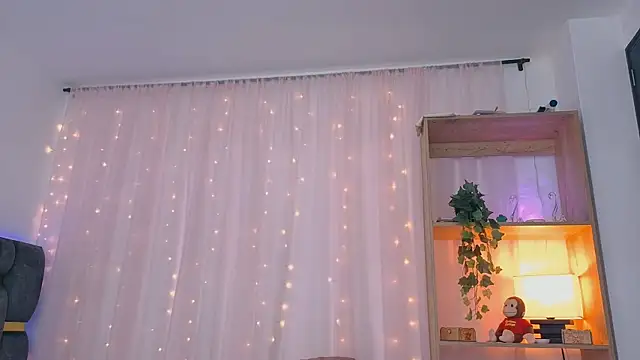 Snapshot of anitaglow chatting on 09-28-25, 04:34 anitaglow online show from 09-28-25, 04:34