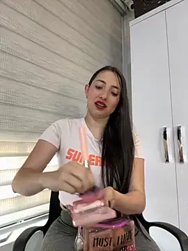 Snapshot of AndieJones_ chatting on 11-12-25, 12:16 AndieJones online show from 11-12-25, 12:16