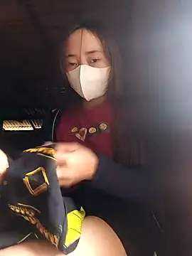 Zhan99999 online show from 04-11-26, 03:33