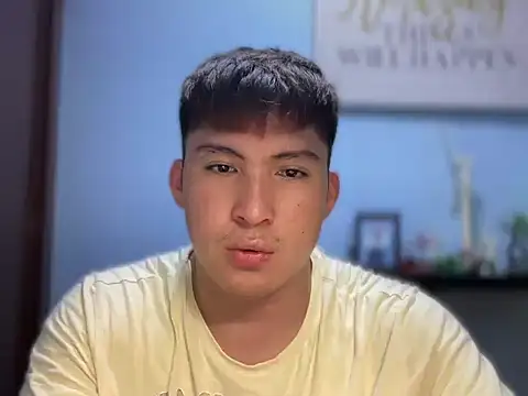 Snapshot of lovely_jay chatting on 10-02-25, 05:47 lovely jay online show from 10-02-25, 05:47