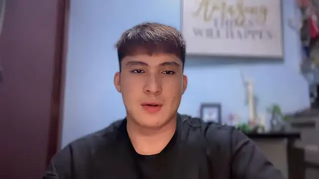 Snapshot of lovely_jay chatting on 10-03-25, 05:43 lovely jay online show from 10-03-25, 05:43