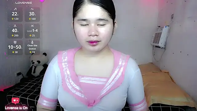 Snapshot of skinnygirl_69 chatting on 06-05-26, 04:41 skinnygirl 69 online show from 06-05-26, 04:41