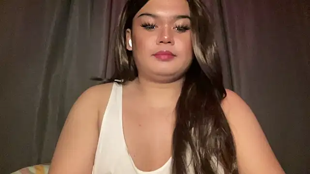 Snapshot of RedHead_Thalia chatting on 04-12-26, 10:04 RedHead Thalia online show from 04-12-26, 10:04