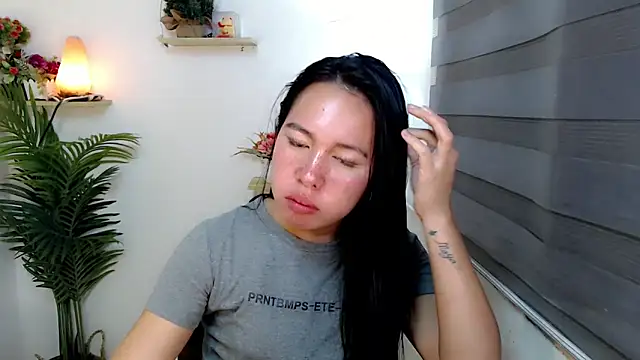 kimbratx online show from 10-29-25, 10:33