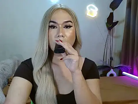 longoria crawford online show from 09-19-25, 06:19