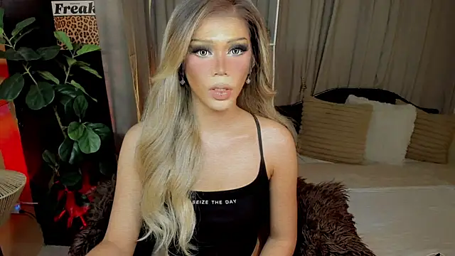 Candicebloom online show from 04-06-26, 03:24