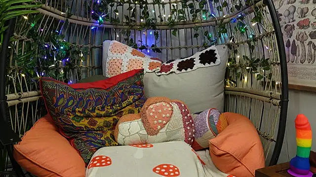 bendingofwillow online show from 11-24-25, 12:27