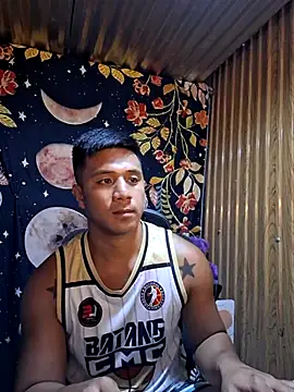 Snapshot of mr_dave chatting on 12-15-25, 11:14 mr dave online show from 12-15-25, 11:14