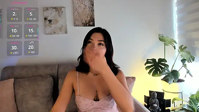 Estrer collins online show from 10-24-25, 07:10