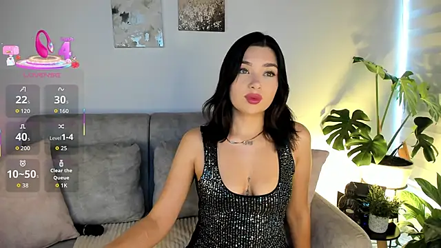 Estrer collins online show from 11-26-25, 07:26