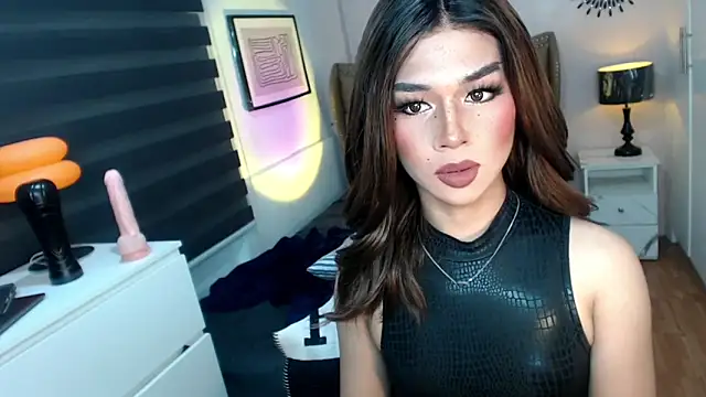 solana imani online show from 10-23-25, 04:28