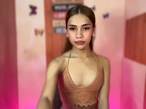 Snapshot of Lovelynikki03 chatting on 09-20-25, 06:58 Lovelynikki03 online show from 09-20-25, 06:58