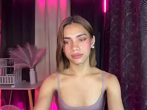 Snapshot of Lovelynikki03 chatting on 10-14-25, 06:31 Lovelynikki03 online show from 10-14-25, 06:31