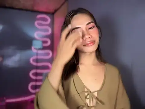 Lovelynikki03 online show from 05-29-26, 08:45