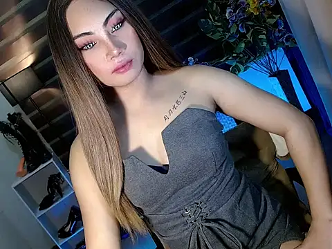 Snapshot of Bella_subhunterx chatting on 11-17-25, 03:12 Bella subhunterx online show from 11-17-25, 03:12