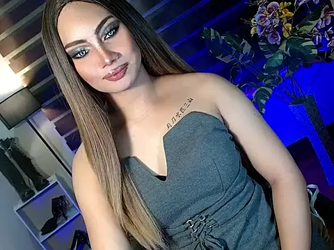 Snapshot of Bella_subhunterx chatting on 11-22-25, 08:13 Bella subhunterx online show from 11-22-25, 08:13