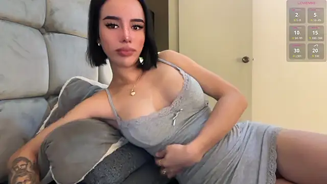Snapshot of s1nfulbarbie chatting on 06-10-26, 03:33 s1nfulbarbie online show from 06-10-26, 03:33