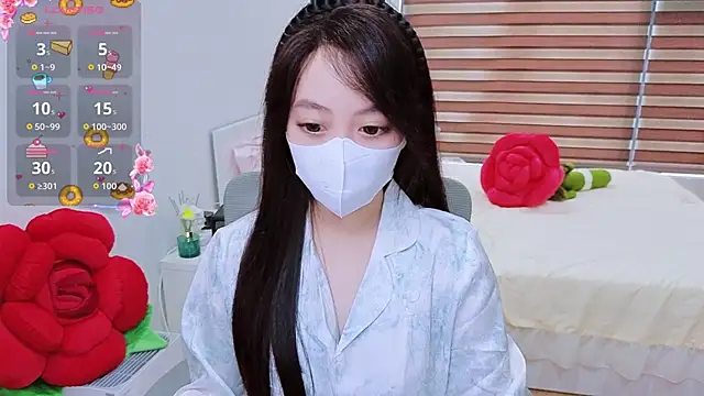 -MinaYoung- online show from 11-05-25, 08:36