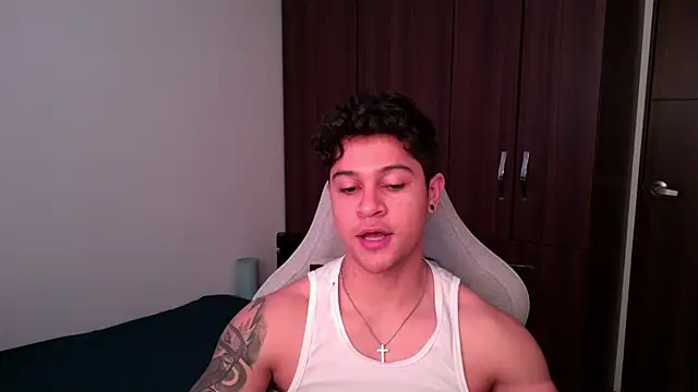 domsantiago  online show from 10-13-25, 03:01