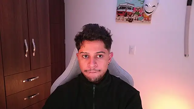 domsantiago  online show from 12-15-25, 02:05