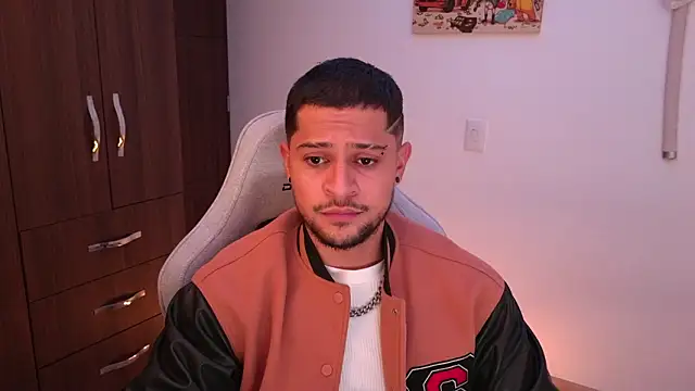 domsantiago  online show from 02-14-26, 03:25