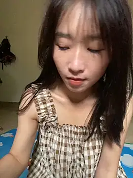 Snapshot of oneyou_400 chatting on 10-19-25, 02:12 oneyou 400 online show from 10-19-25, 02:12