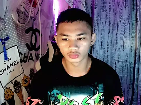 Snapshot of asianhardcock25 chatting on 11-16-25, 10:37 asianhardcock25 online show from 11-16-25, 10:37