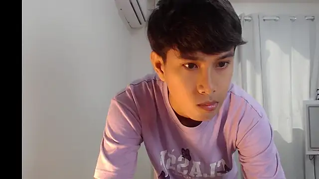 Snapshot of shokolet_2001 chatting on 12-04-25, 04:11 shokolet 2001 online show from 12-04-25, 04:11