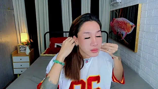 TRANSGODDESSA online show from 11-06-25, 01:28