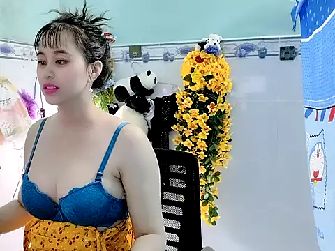 Snapshot of emgaixinhngoan chatting on 09-18-25, 02:57 emgaixinhngoan online show from 09-18-25, 02:57