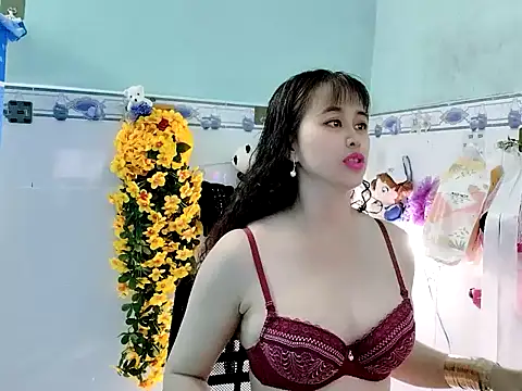 Snapshot of emgaixinhngoan chatting on 09-24-25, 12:08 emgaixinhngoan online show from 09-24-25, 12:08