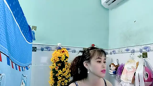 Snapshot of emgaixinhngoan chatting on 09-26-25, 12:20 emgaixinhngoan online show from 09-26-25, 12:20