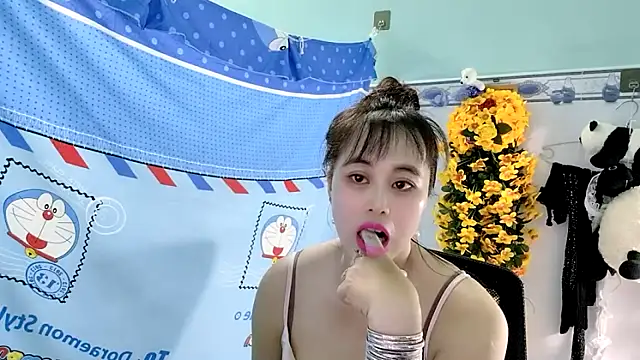 Snapshot of emgaixinhngoan chatting on 09-29-25, 03:55 emgaixinhngoan online show from 09-29-25, 03:55