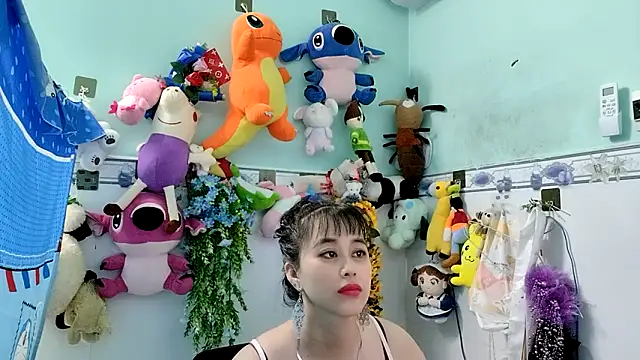 Snapshot of emgaixinhngoan chatting on 11-26-25, 03:29 emgaixinhngoan online show from 11-26-25, 03:29