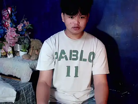 Reynelcock online show from 02-10-26, 05:39